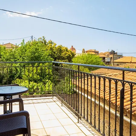 Seaview Retreat - A Stone-built Escape Holiday home Platsa