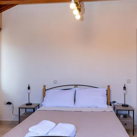 Holiday home Seaview Retreat - A Stone-built Escape Platsa