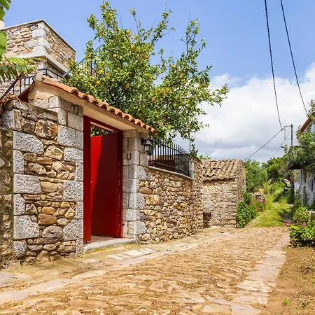 Vakantiehuis Seaview Retreat - A Stone-built Escape Plátsa