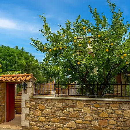 Seaview Retreat - A Stone-built Escape *