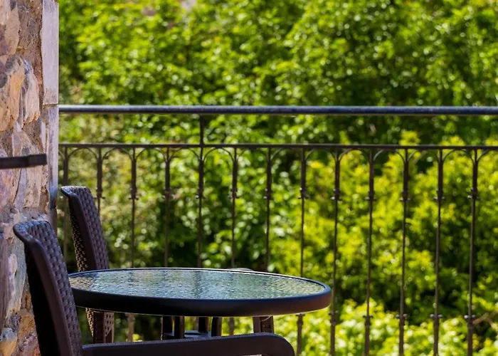 Feriehus Seaview Retreat - A Stone-built Escape