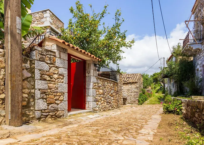 別荘 Seaview Retreat - A Stone-built Escape Plátsa