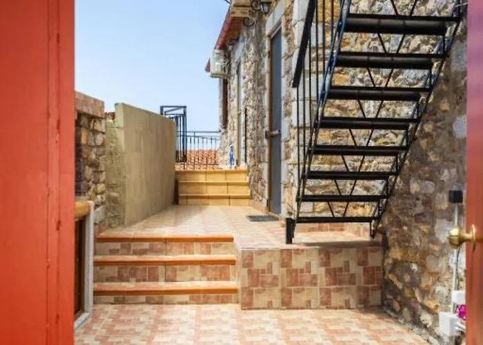 別荘 Seaview Retreat - A Stone-built Escape Plátsa